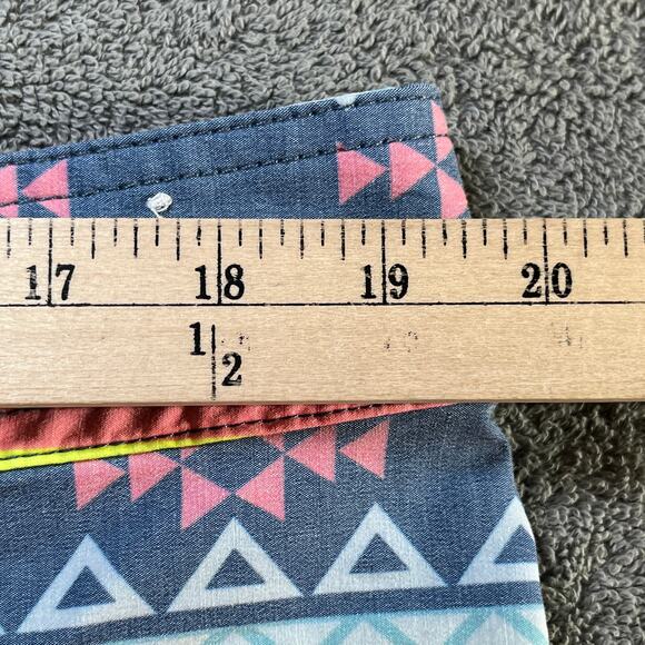 Chubbies Swim Shorts Men 38 Multicolor Southwestern Aztec Pockets Trunks Preppy - Picture 8 of 8